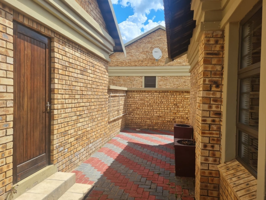 3 Bedroom Property for Sale in Shellyvale Free State